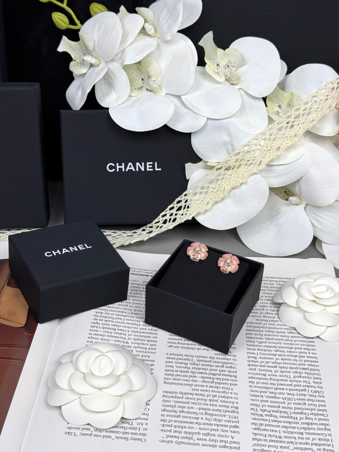 [LumiVibe]26C Pink Camellia Pearl Enamel Stud Earrings