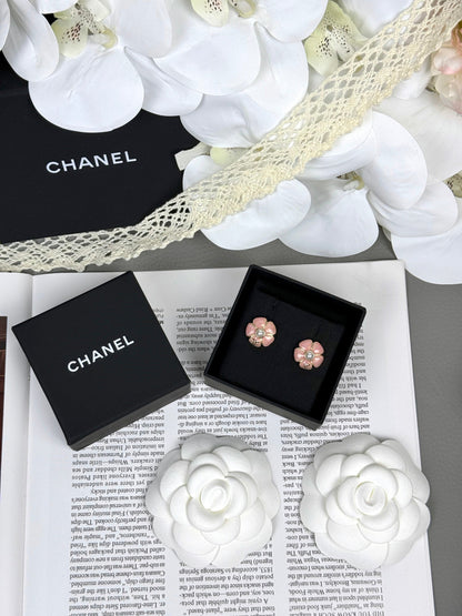 [LumiVibe]26C Pink Camellia Pearl Enamel Stud Earrings