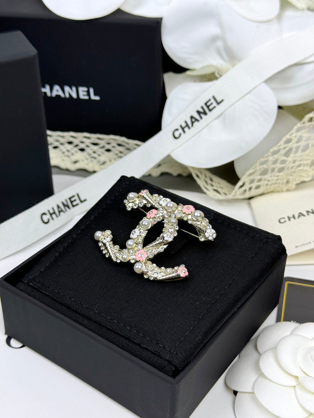 [LumiVibe]26C Pink-White Enamel Ice Cream Cone Double C Brooch