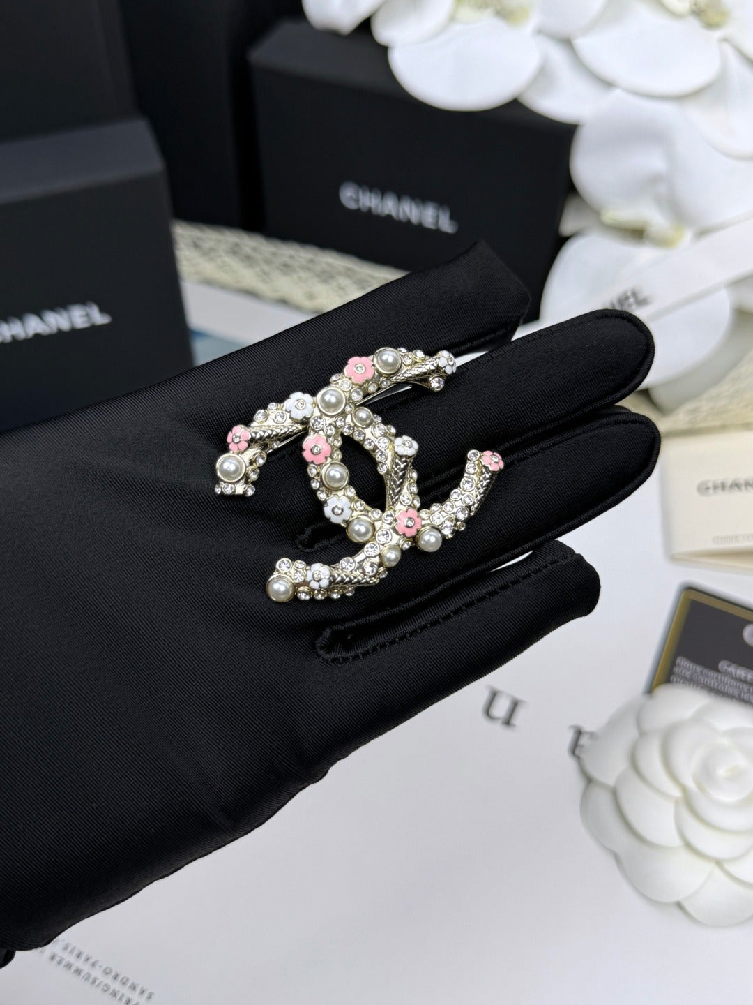[LumiVibe]26C Pink-White Enamel Ice Cream Cone Double C Brooch