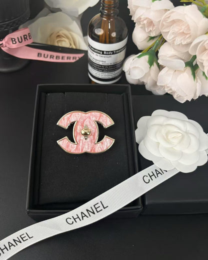 [LumiVibe]Pink Resin Classic Brooch 5cm