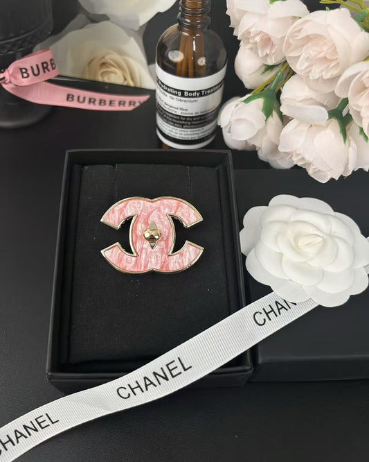 [LumiVibe]Pink Resin Classic Brooch 5cm