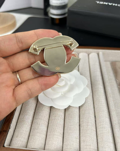 [LumiVibe]Pink Resin Classic Brooch 5cm