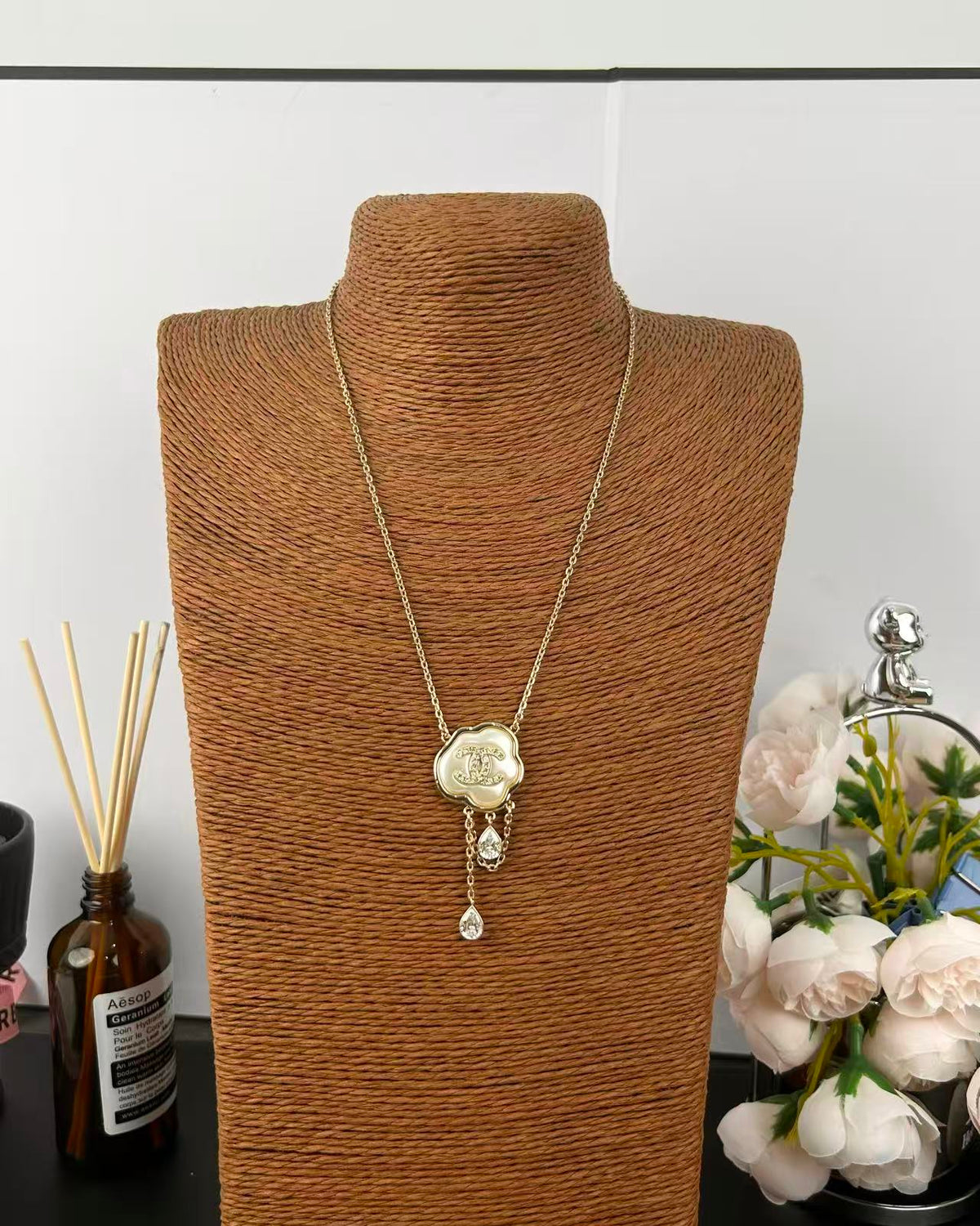 [LumiVibe]Cloud Pearl Mother-of-Pearl Diamond Chain Pendant Necklace