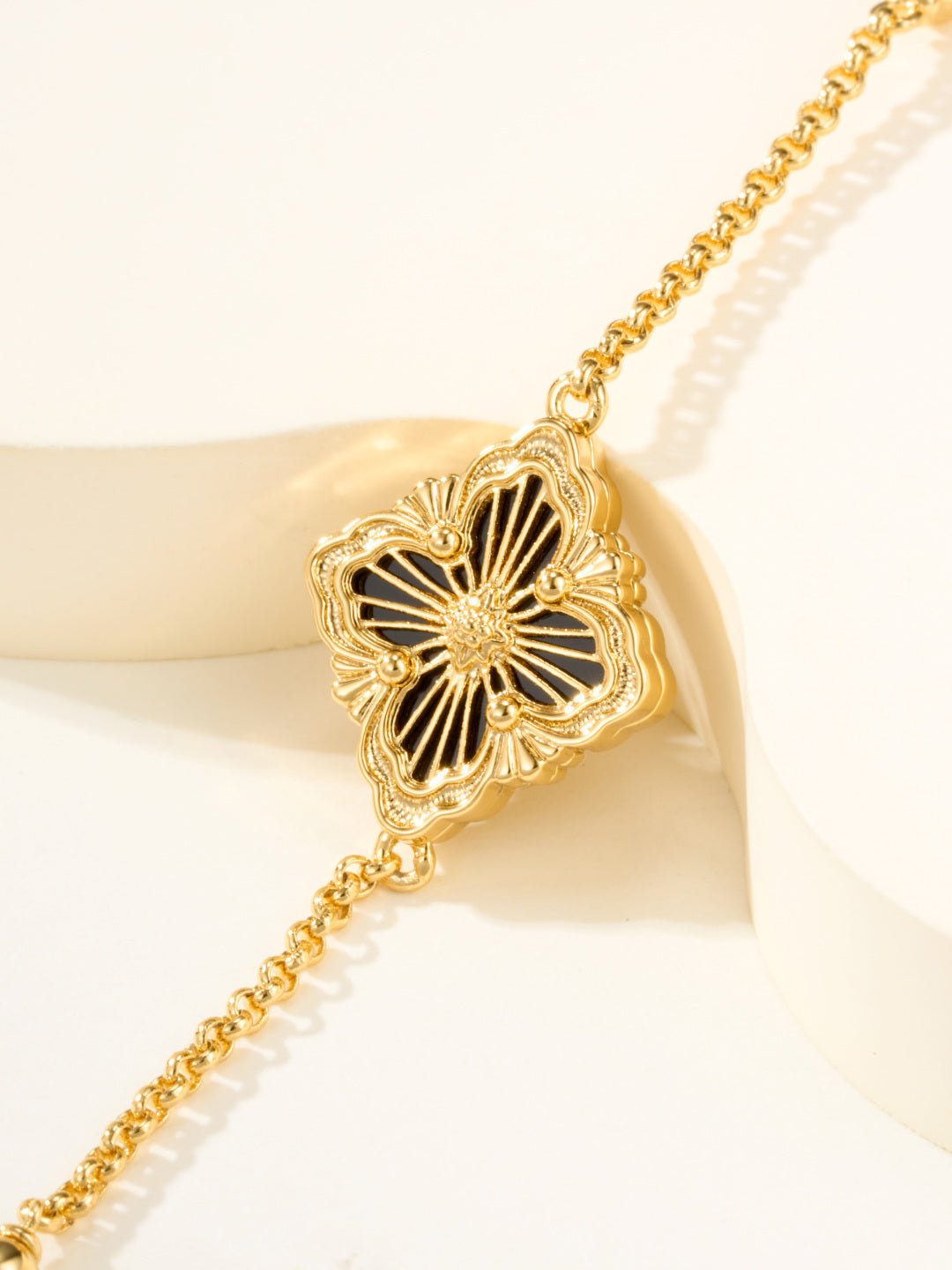 [LumiVibe]B.C.L ENAMELED One-Flower Bracelet（Various Colors)