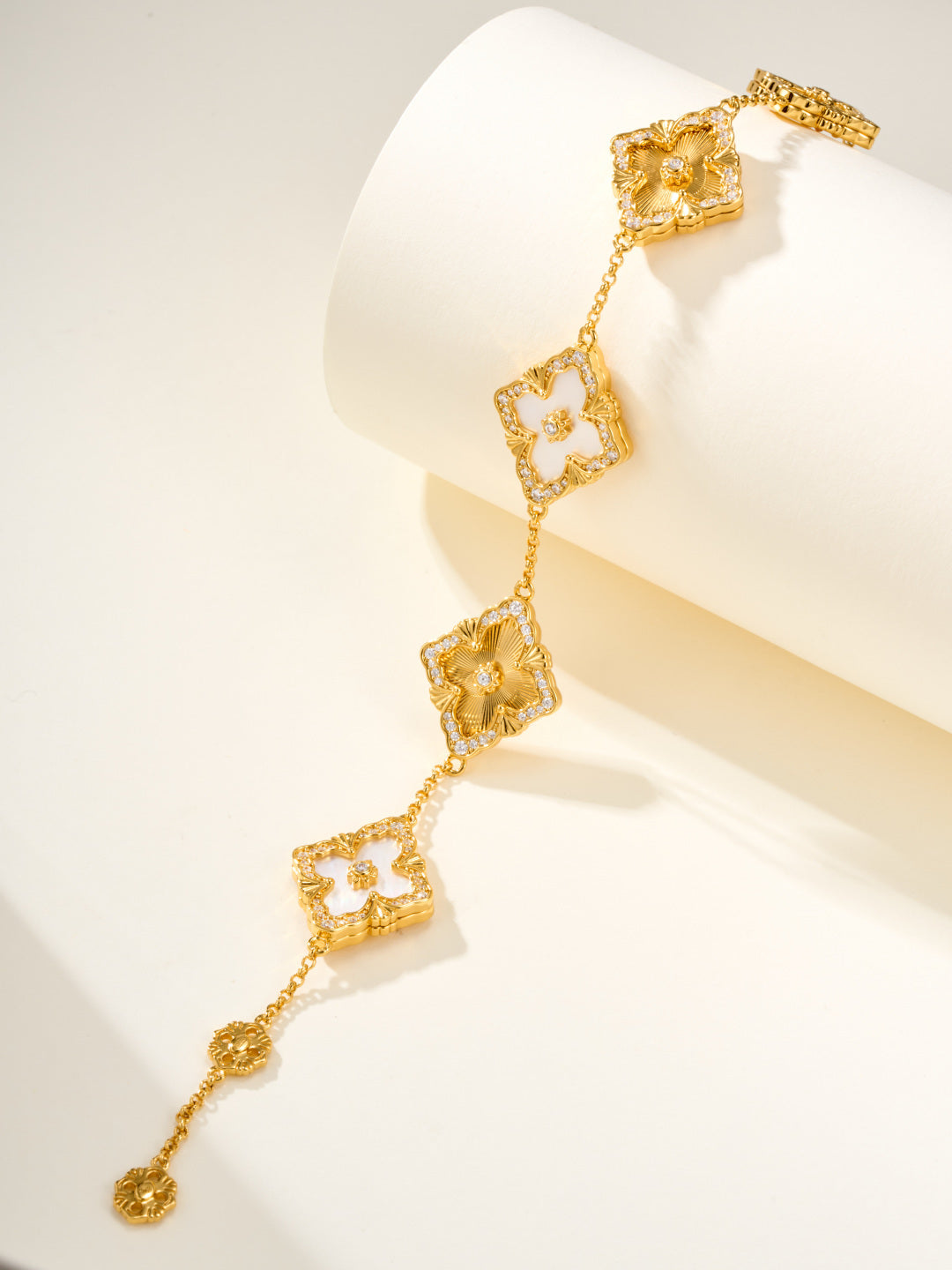 [LumiVibe]B.C.L ENAMELED Five-Flower Bracelet（Various Colors) BIG SIZE