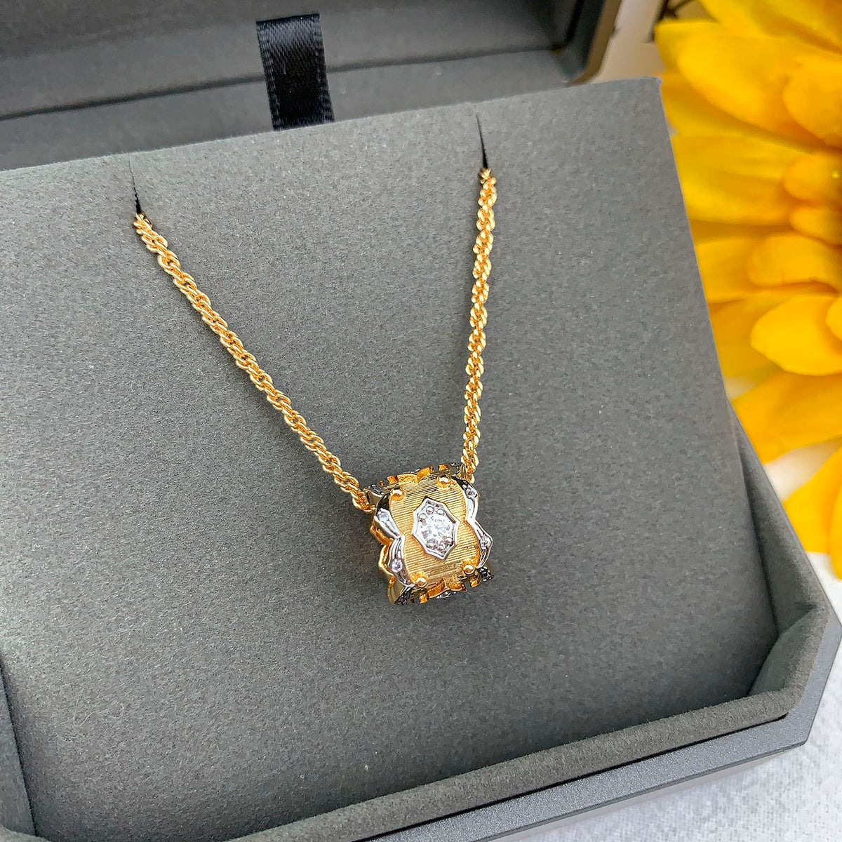 [LumiVibe] B.C.L “Little Waist” Enamel  NECKLACE（Various colors