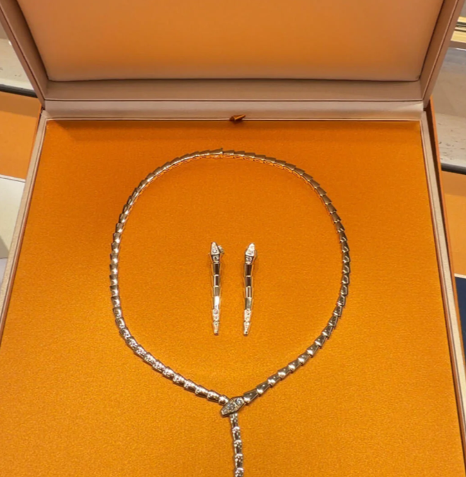 [LumiVibe]NEW！SERPENT DIAMOND NECKLACE