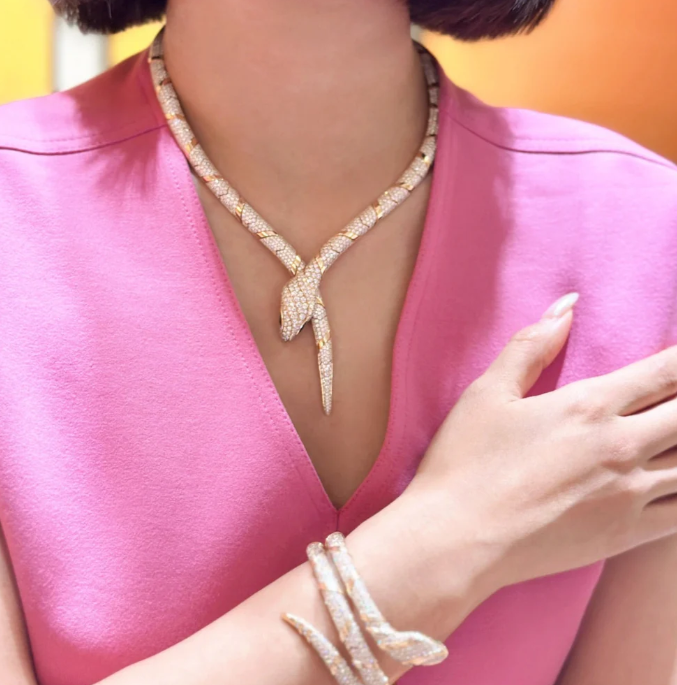 [LumiVibe]HAUTE COUTURE GOLD SERPENTI NECKLACE