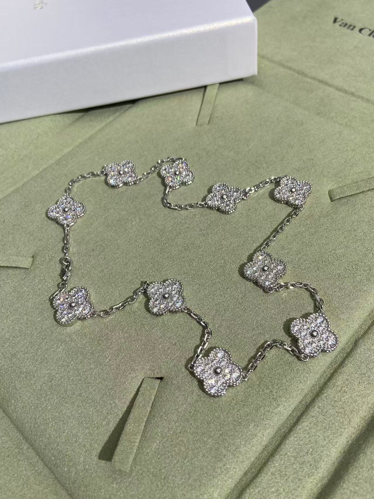 [LumiVibe]CLOVER 10 MOTIFS  FULL DIAMOND NECKLACE