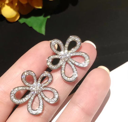 [LumiVibe]FLOWERLACE EARRINGS FULL DIAMONDS
