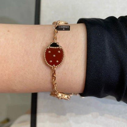 [LumiVibe]LUCKY SPRING 5 MOTIF BRACELET