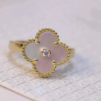 [LumiVibe]CLOVER PINK MOP RING GOLD DIAMOND