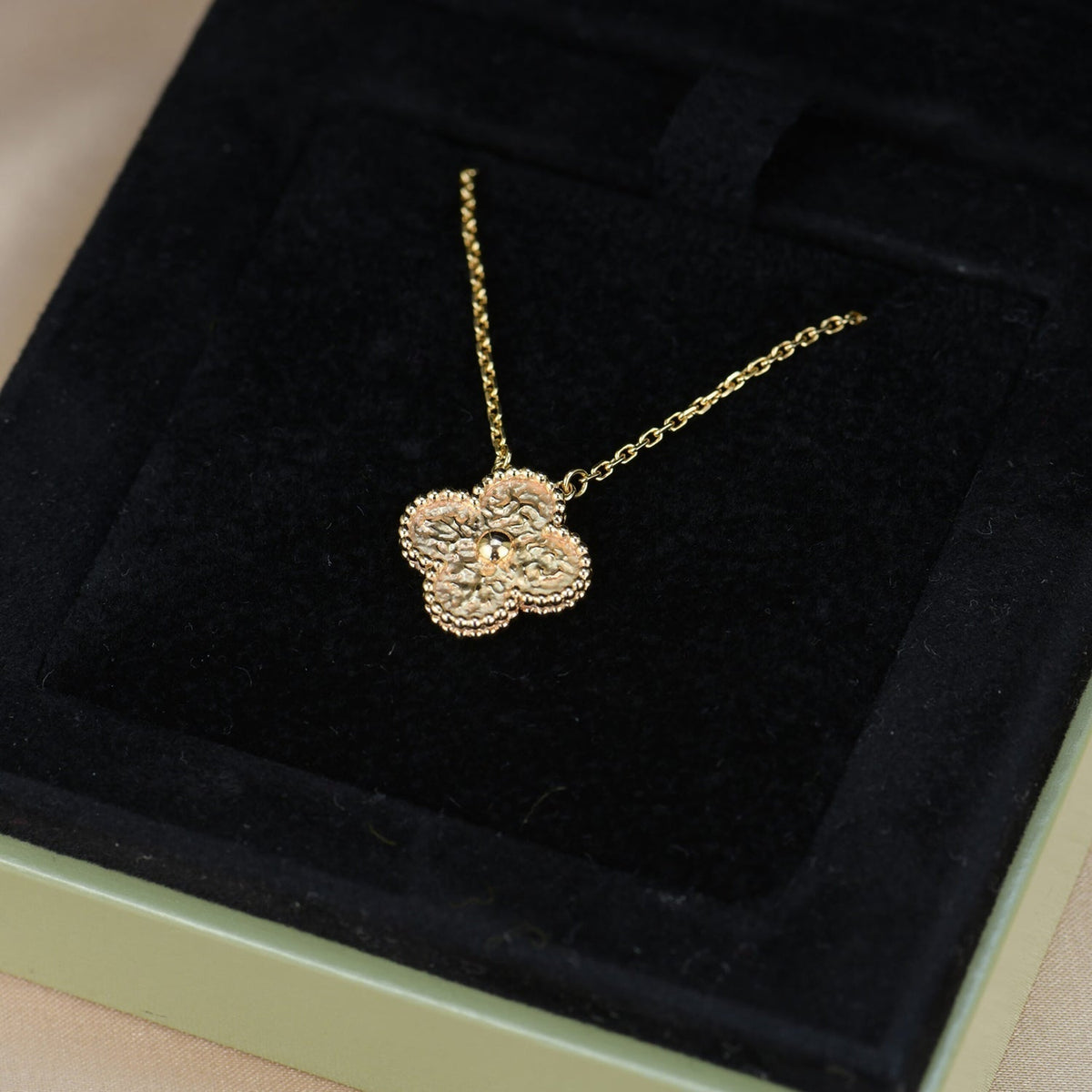 [LumiVibe]CLOVER 15MM  BRONZING NECKLACE