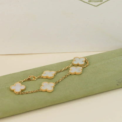 [LumiVibe]CLOVER WHITE PEARL MOP 5 MOTIF BRACELET COLLECTION