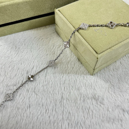 [LumiVibe]CLOVER 6 MOTIF DIAMOND LASER BRACELET