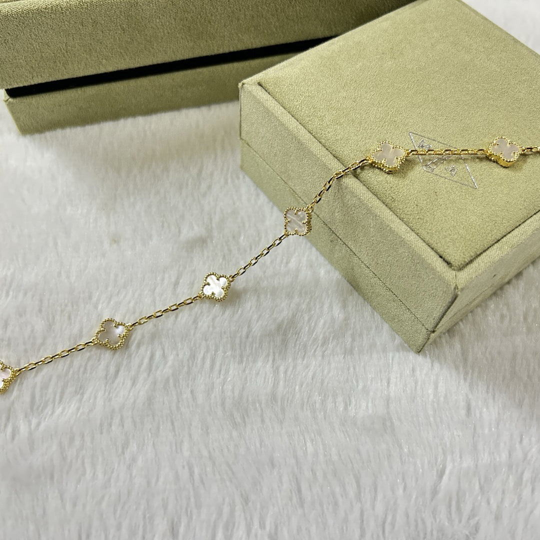 [LumiVibe]CLOVER 6 MOTIF WHITE MOP BRACELET