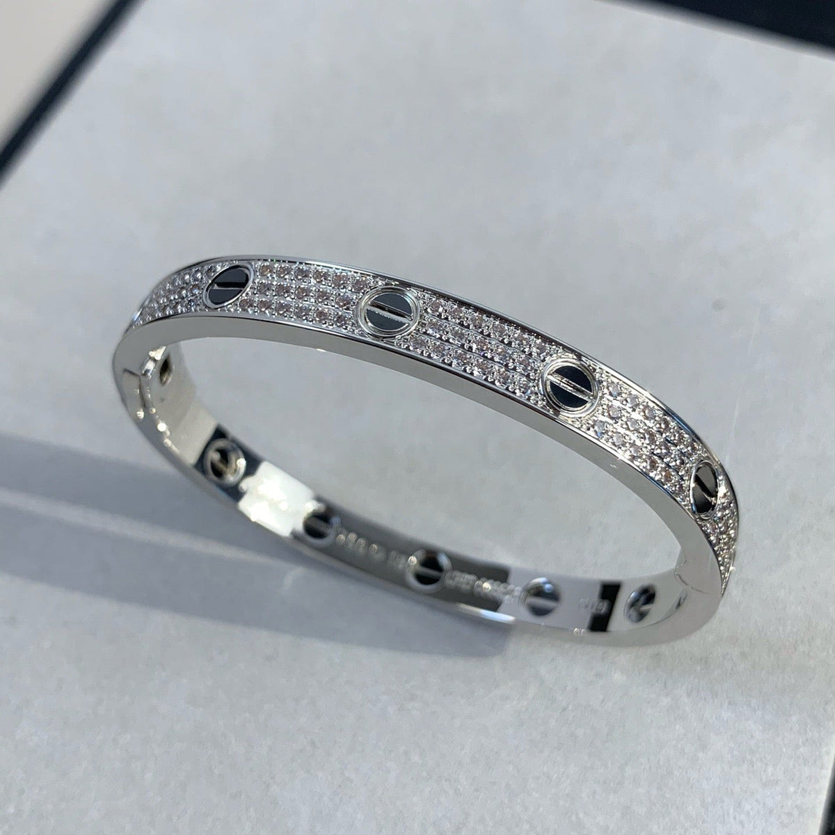 [LumiVibe]LOVE BRACELET 6.1MM DIAMOND-PAVED CERAMIC