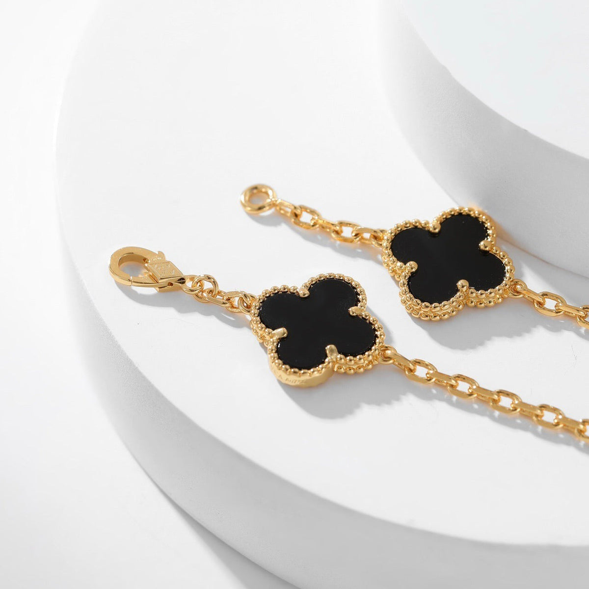 [LumiVibe]CLOVER 10 MOTIFS ONYX NECKLACE