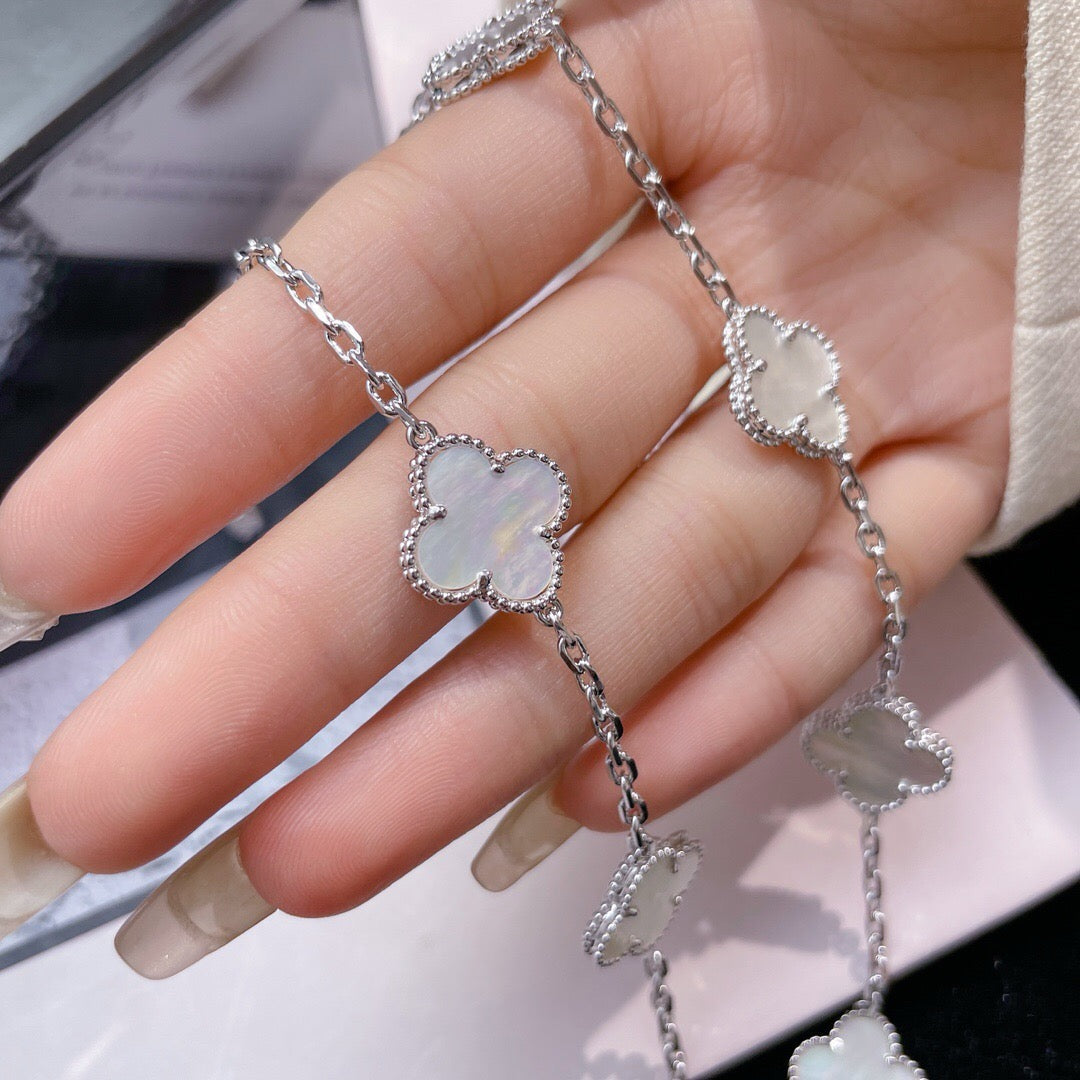 [LumiVibe]CLOVER 10 MOTIFS WHITE MOTHER OF PEARL NECKLACE