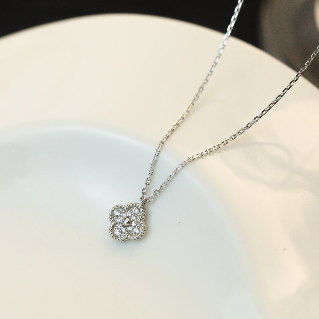 [LumiVibe]CLOVER MINI 9.5MM PENDANT DIAMOND NECKLACE