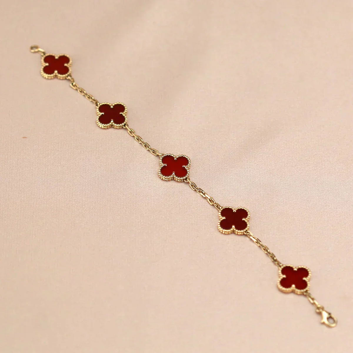 [LumiVibe] CLOVER 5 MOTIF RED CORNELIAN BRACELET COLLECTION
