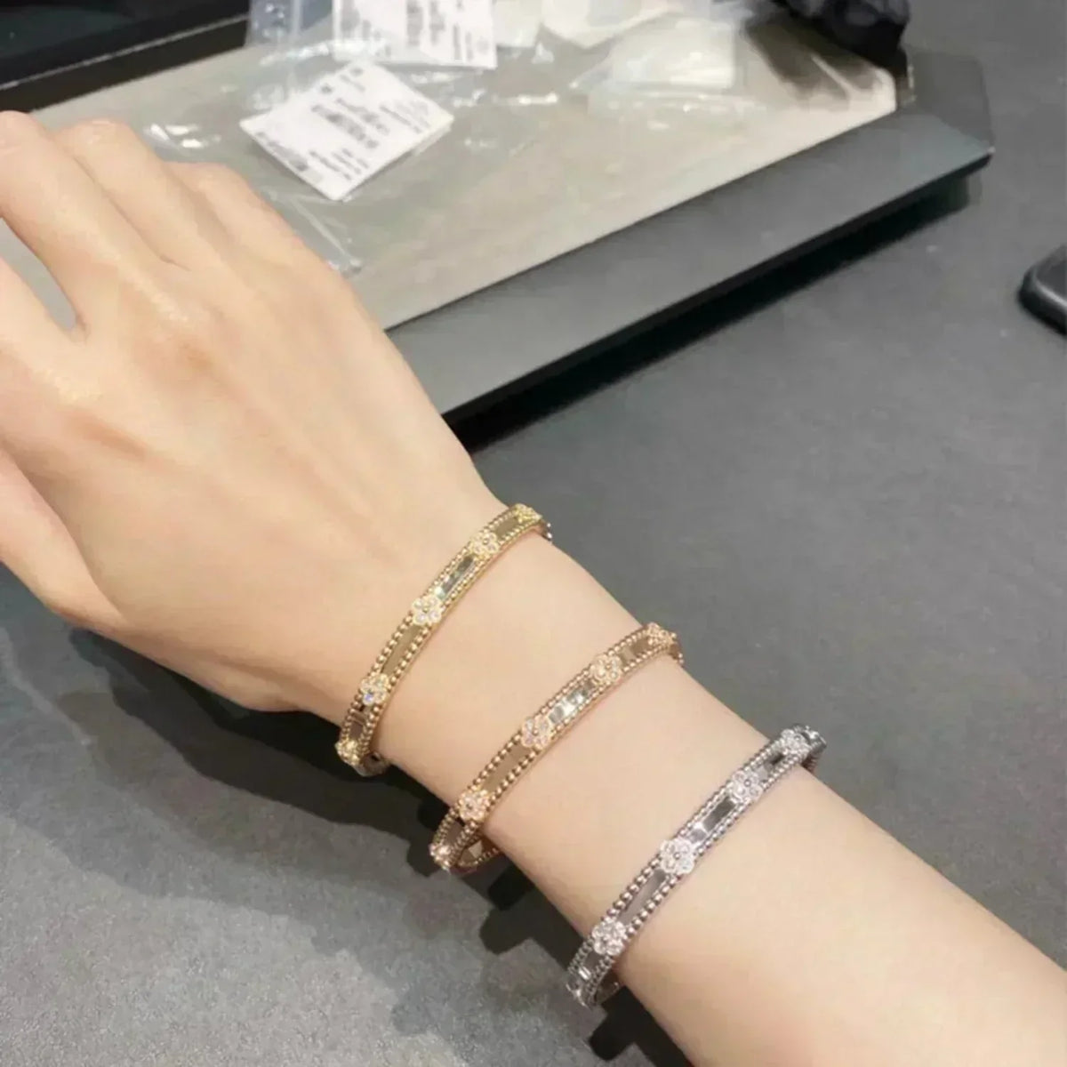[LumiVibe]CLOVER BRACELET 4MM DIAMONDS