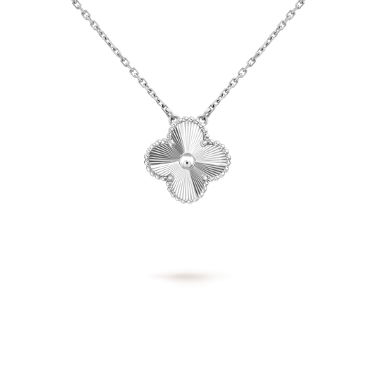 [LumiVibe]CLOVER 15MM LASER NECKLACE SILVER