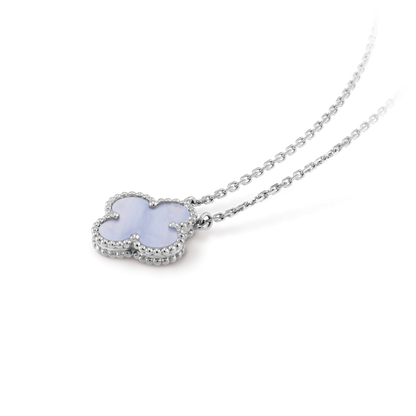 [LumiVibe]CLOVER 15MM BLUE CHALCEDONY NECKLACE SILVER