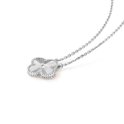 [LumiVibe]CLOVER 15MM LASER NECKLACE SILVER