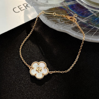 [LumiVibe]LUCKY WHITE MOP PLUM BLOSSOM  BRACELET