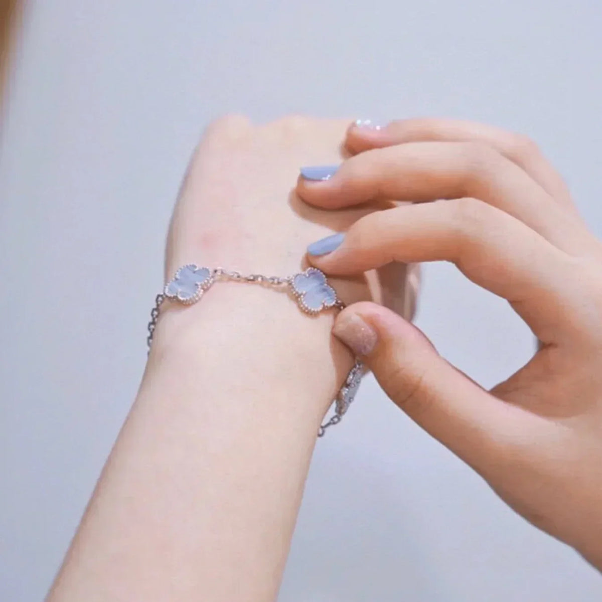[LumiVibe] CLOVER 5 MOTIF PURPLE CHALCEDONY BRACELET COLLECTION