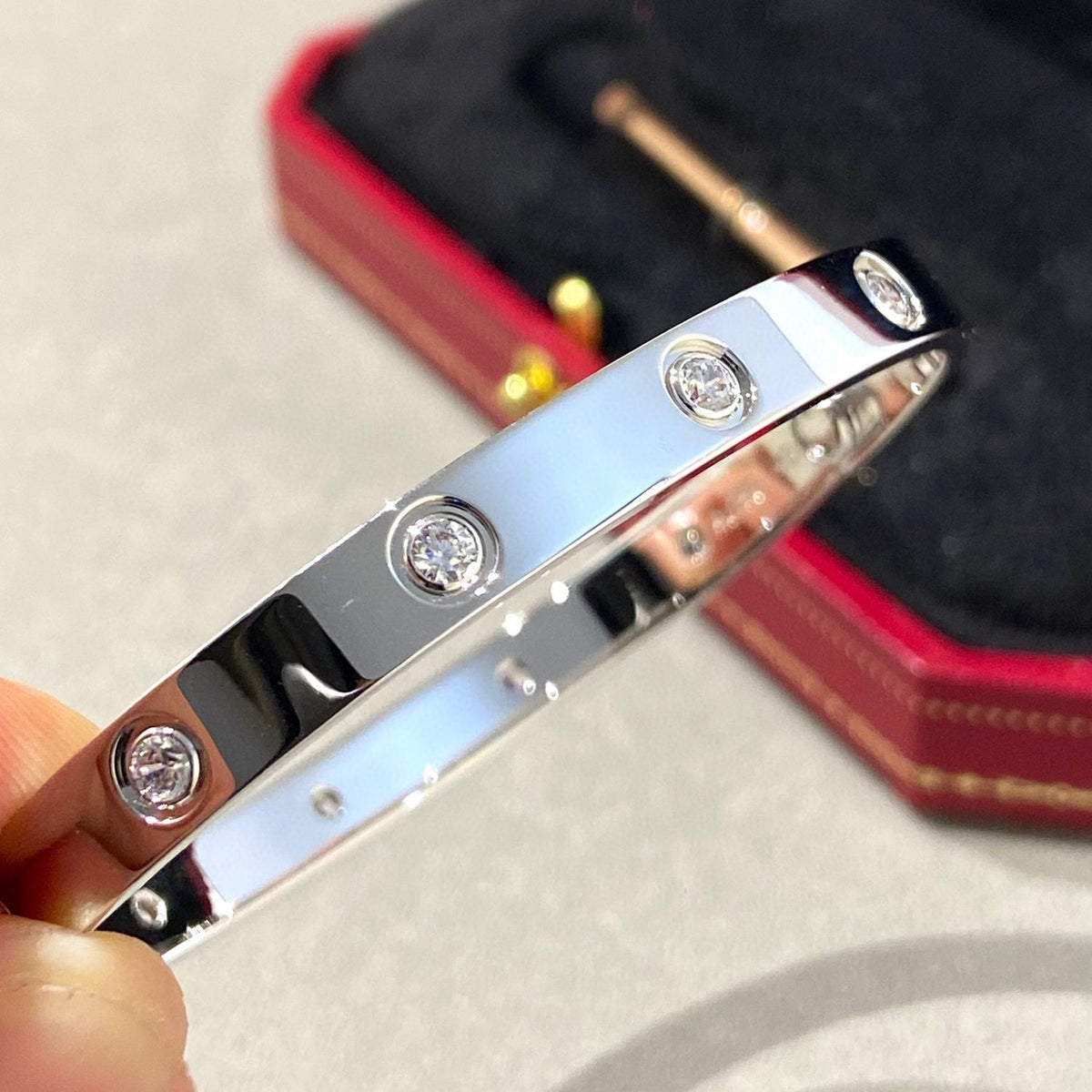[LumiVibe]LOVE BRACELET 6.1MM 10 DIAMONDS
