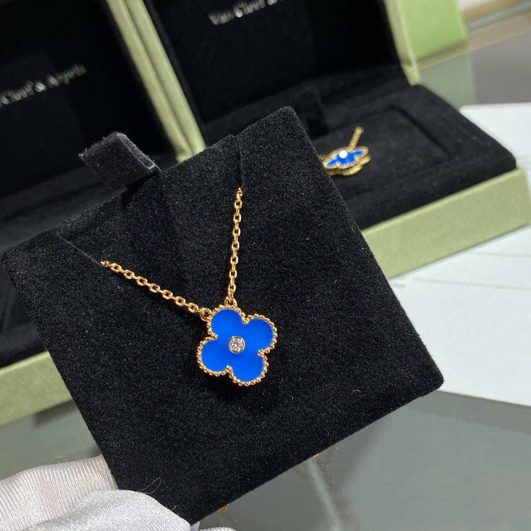 [LumiVibe]CLOVER 15MM DIAMOND AND BLUE AGATE NECKLACE