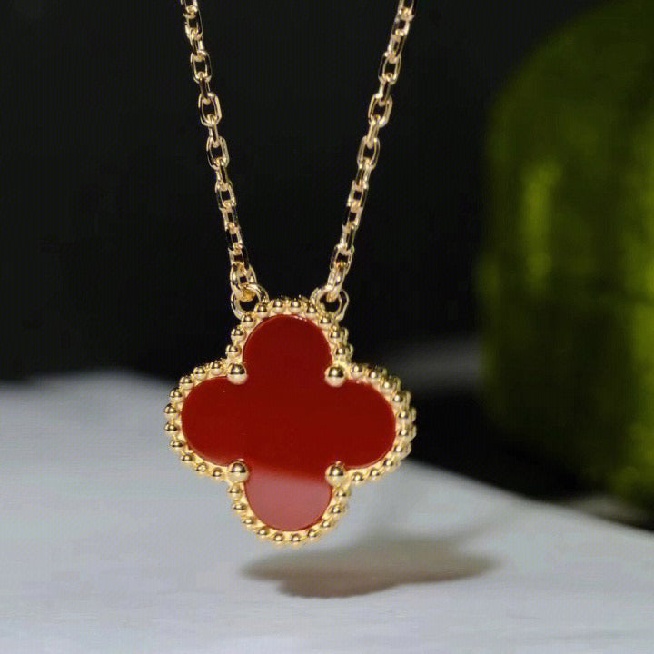 [LumiVibe]CLOVER 15MM CARNELIAN SINGLE FLOWER NECKLACE