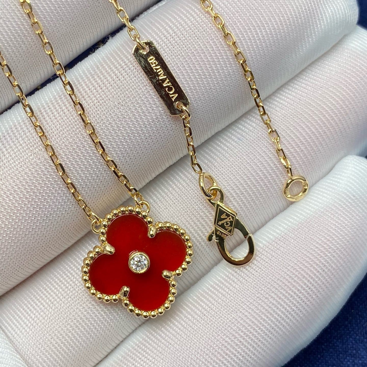 [LumiVibe]CLOVER 15MM DIAMOND CARNELIAN NECKLACE