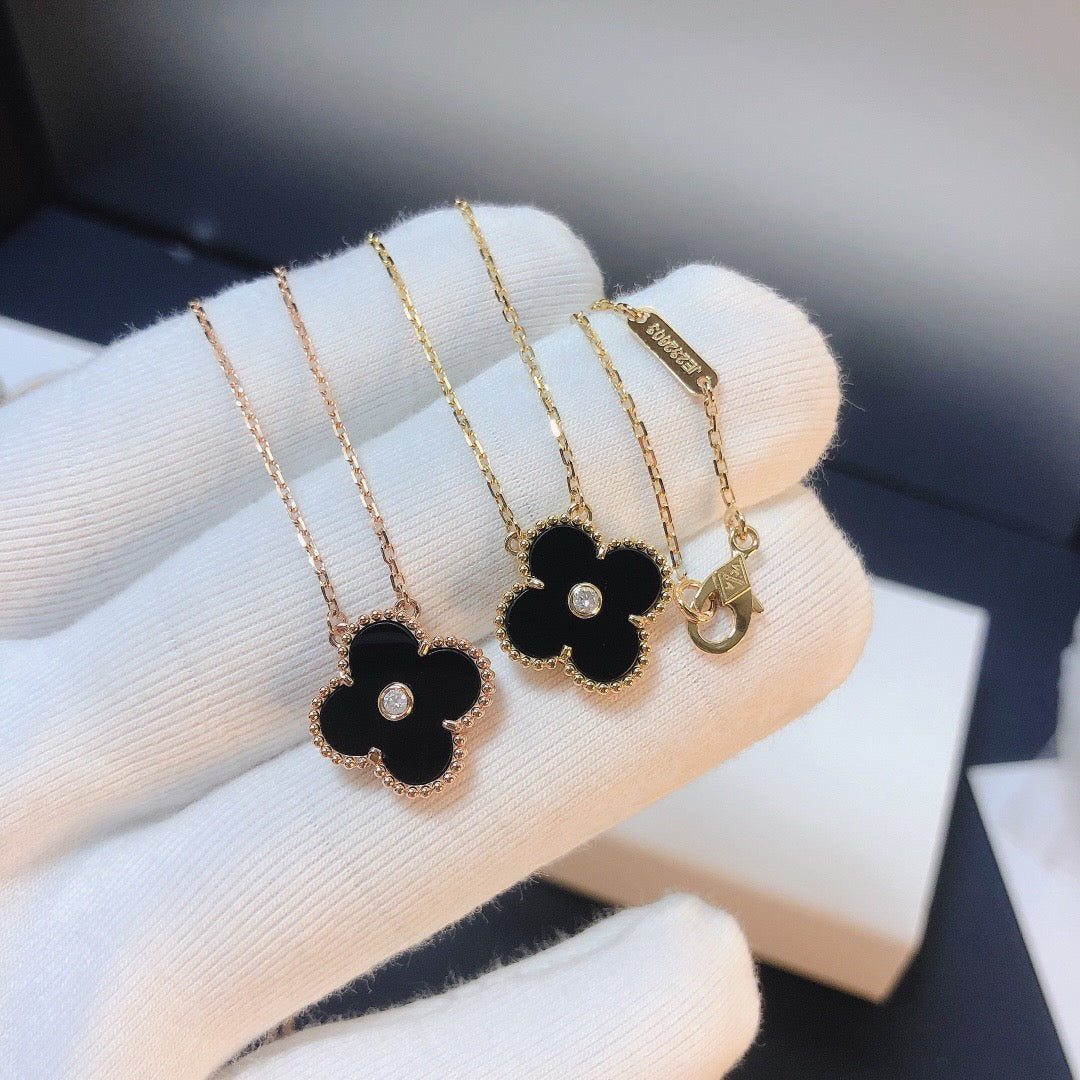 [LumiVibe]CLOVER 15MM DIAMOND ONYX NECKLACE