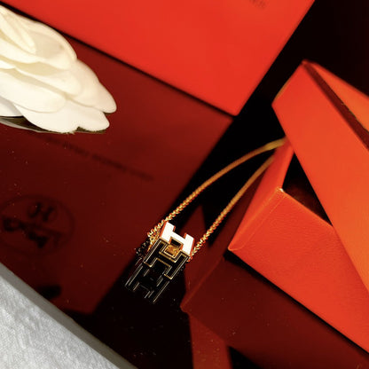 [LumiVibe]H WHITE SQUARE GOLD NECKLACE