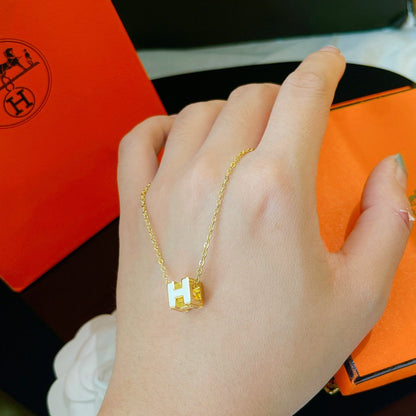[LumiVibe]H WHITE SQUARE GOLD NECKLACE