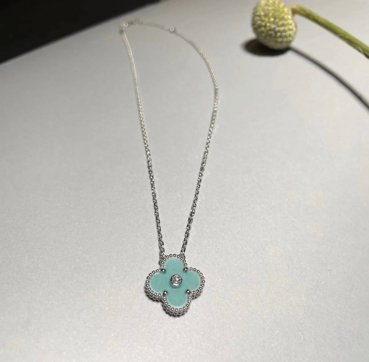 [LumiVibe]CLOVER 1 DIAMOND LIGHT BLUE SILVER NECKLACE