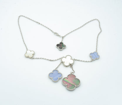 [LumiVibe]CLOVER MOP CHALCEDONY NECKLACE SILVER 6 MOTIF