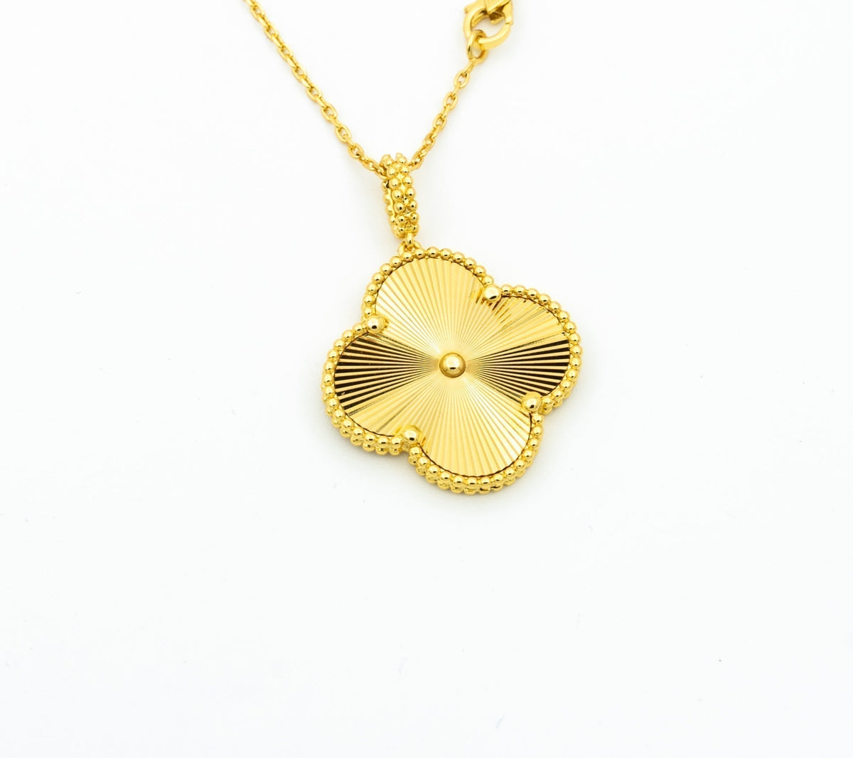 [LumiVibe]CLOVER 25MM PEDANT NECKLACE GOLD