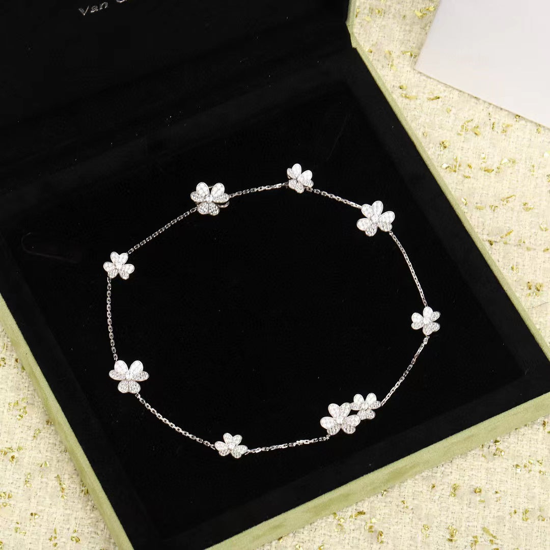 [LumiVibe]FRIVOLE SILVER 9 FLOWERS NECKLACE