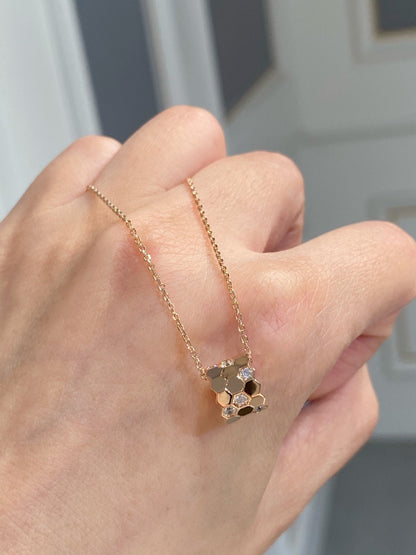 [LumiVibe]BEE LOVE DIAMOND NECKLACE