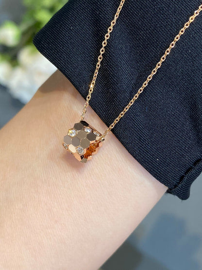 [LumiVibe]BEE LOVE DIAMOND NECKLACE