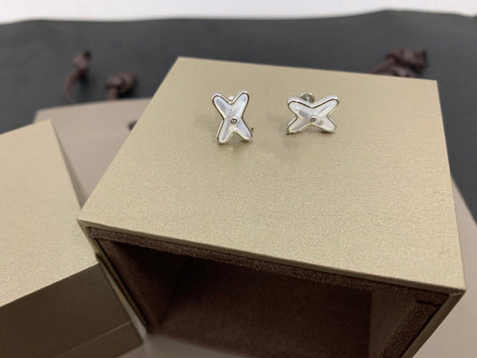 [LumiVibe]JEUX DE WHITE MOP SILVER DIAMOND EARRINGS