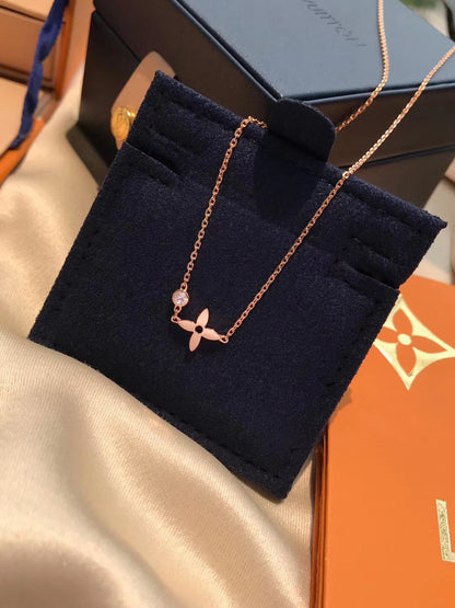 [LumiVibe]BLOSSOM PENDANT PINK GOLD AND DIAMOND