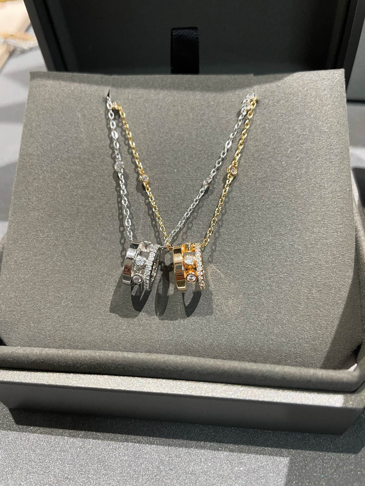 [LumiVibe]CHAIN MOVE ROMANE PEDAND NECKLACE