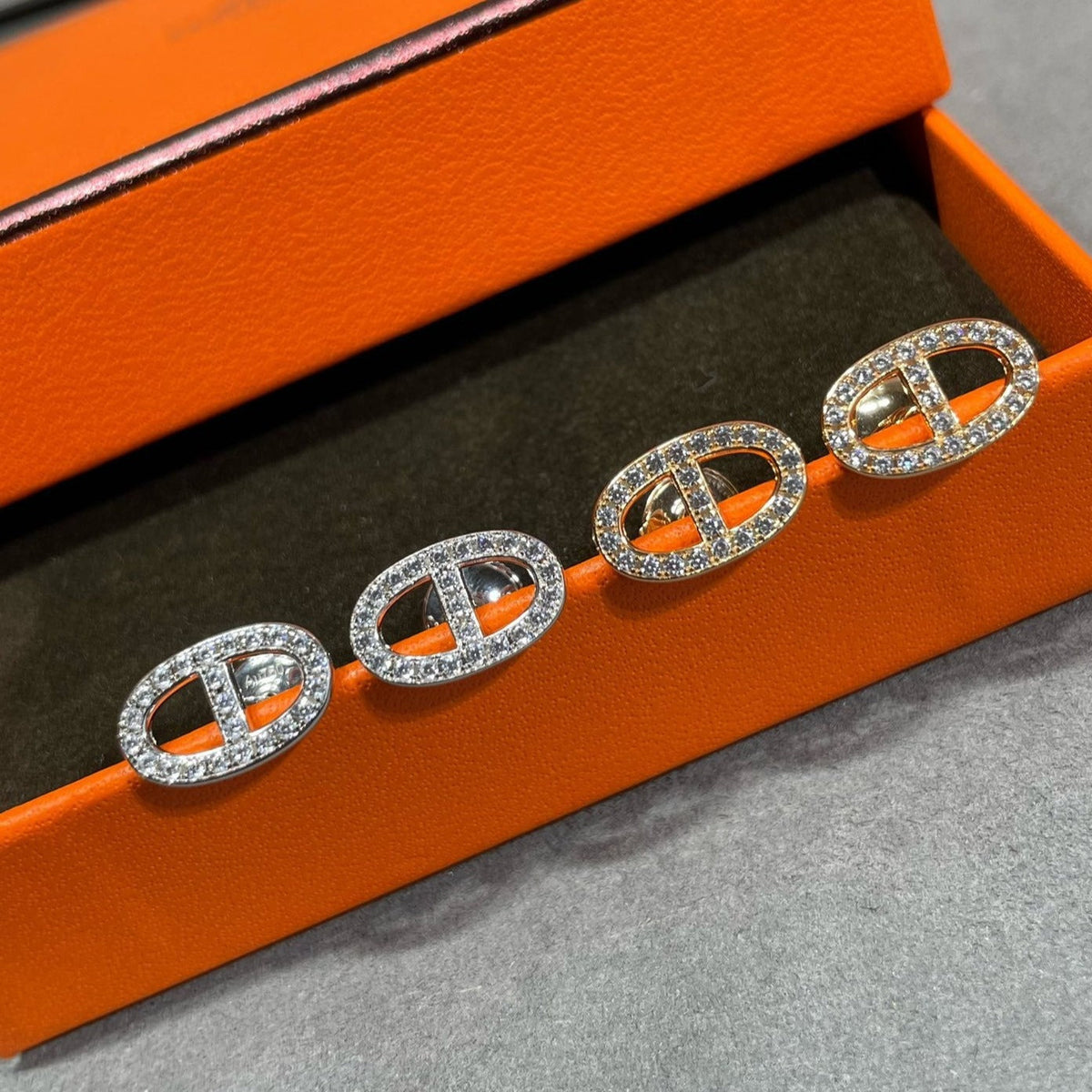 [LumiVibe]HM FULL DIAMOND PIG NOSE STUD EARRINGS