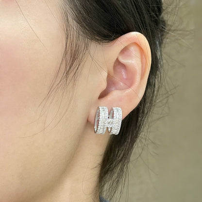 [LumiVibe]H STUD EARRINGS WITH SILVER DIAMONDS
